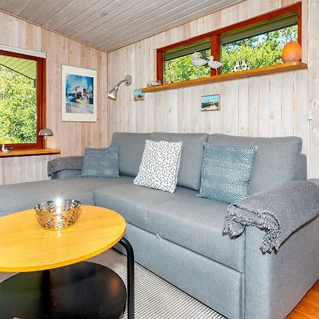 5 Person In Lokken-by Traum Løkken